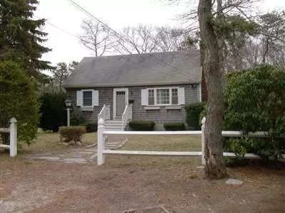 61 Clifton Ln, West Hyannisport, MA 02672 photo 1