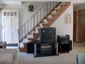 61 Clifton Ln, West Hyannisport, MA 02672 photo 6
