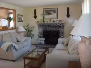 61 Clifton Ln, West Hyannisport, MA 02672 photo 4