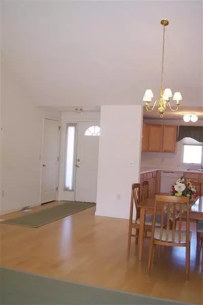 25 Windward St, Mashpee, MA 02649 photo 12