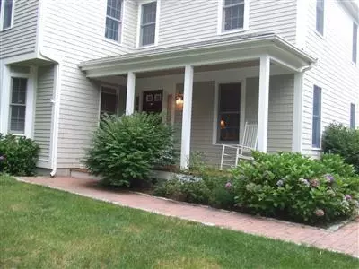 1135 Old Post Rd, Cotuit, MA 02635 photo 1