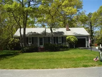 303 Gleneagle Dr, Centerville, MA 02632 photo 2