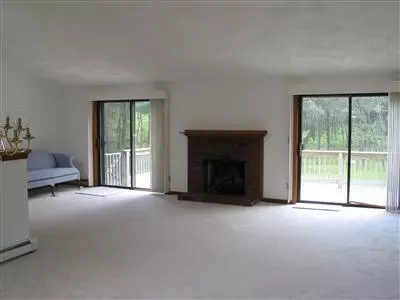 19 Sandy Ln, Bourne, MA 02532 photo 4