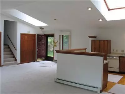 19 Sandy Ln, Bourne, MA 02532 photo 6