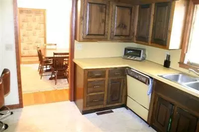 136 Ralyn Rd, Cotuit, MA 02635 photo 8
