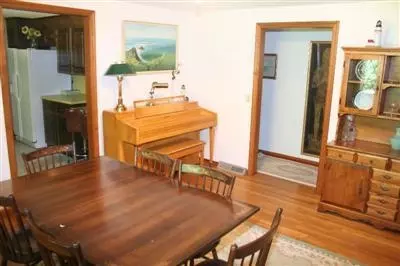 136 Ralyn Rd, Cotuit, MA 02635 photo 6