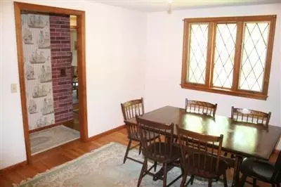 136 Ralyn Rd, Cotuit, MA 02635 photo 5