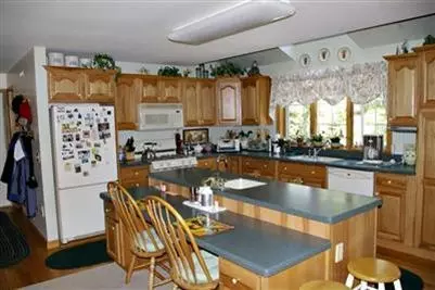 16 Arrowood Dr, Eastham, MA 02642 photo 6