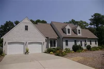 16 Arrowood Dr, Eastham, MA 02642 photo 1