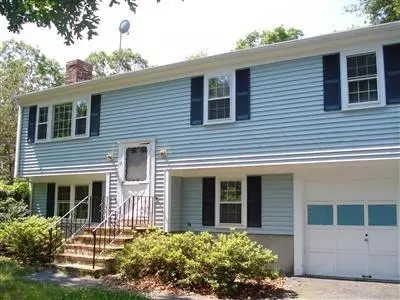 115 Bishops Ter, Hyannis, MA 02601 photo 1