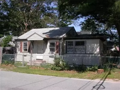1 Wildwood Ave, Wareham, MA 02571 photo 2