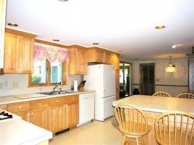 14 Compass Ln, East Dennis, MA 02641 photo 4