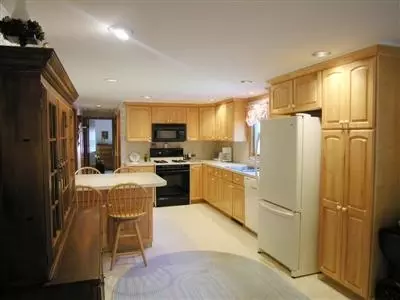 14 Compass Ln, East Dennis, MA 02641 photo 3