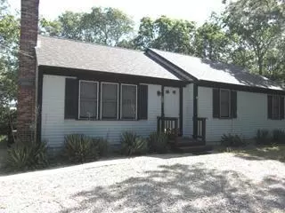 314 Monomoscoy Rd, Mashpee, MA 02649 photo 1