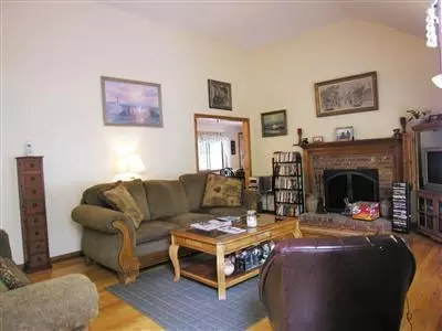 4 Marks Path, Hyannis, MA 02601 photo 4