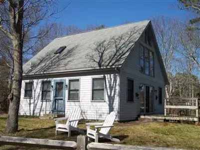 8 Pondview Rd, Mashpee, MA 02649 photo 1