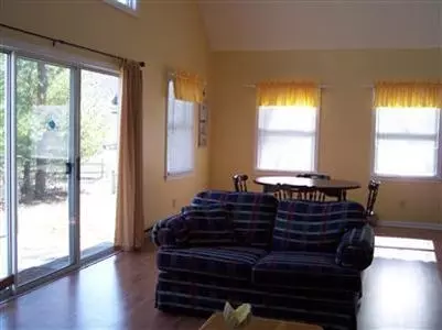 8 Pondview Rd, Mashpee, MA 02649 photo 4