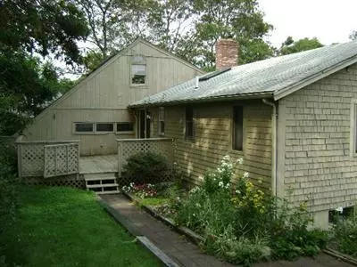 528 Cotuit Rd, Mashpee, MA 02649 photo 2