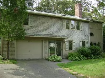 528 Cotuit Rd, Mashpee, MA 02649 photo 1