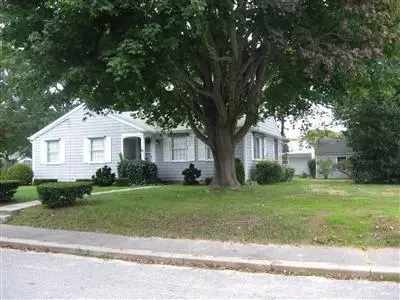 132 Bacon Rd, Hyannis, MA 02601 photo 1