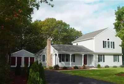 97 Robbins St, Osterville, MA 02655 photo 14