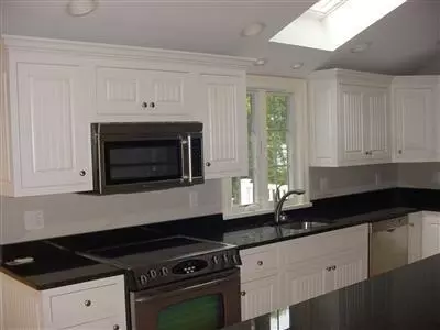 97 Robbins St, Osterville, MA 02655 photo 6