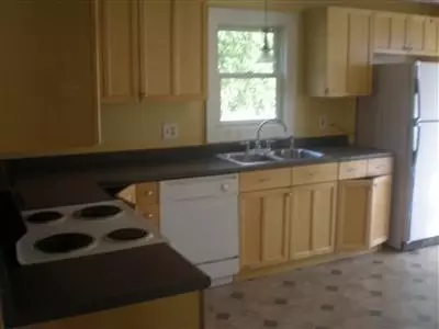 169 Compass Cir, Hyannis, MA 02601 photo 3