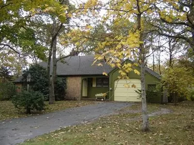 206 Old Colony Rd, Hyannis, MA 02601 photo 1