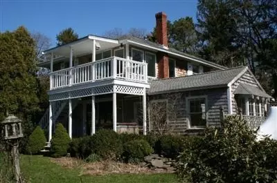 816 S Main St, Centerville, MA 02632 photo 1
