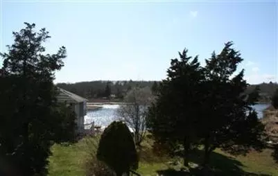 816 S Main St, Centerville, MA 02632 photo 2