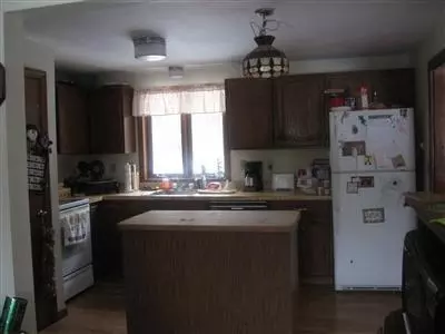 258 Willimantic Dr, Marstons Mills, MA 02648 photo 7