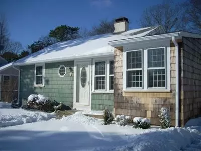 33 Pilgrim Ln, Hyannis, MA 02601 photo 11