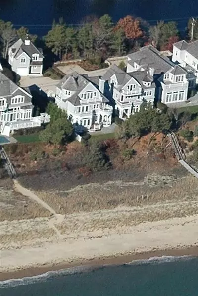 25 Ocean Bluff Dr, Mashpee, MA 02649 photo 1
