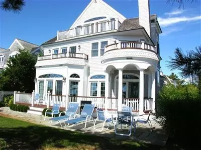 25 Ocean Bluff Dr, Mashpee, MA 02649 photo 3