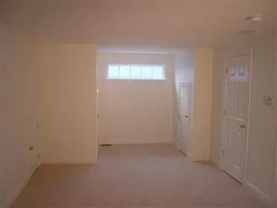 90 Schooner Ln, Hyannis, MA 02601 photo 12
