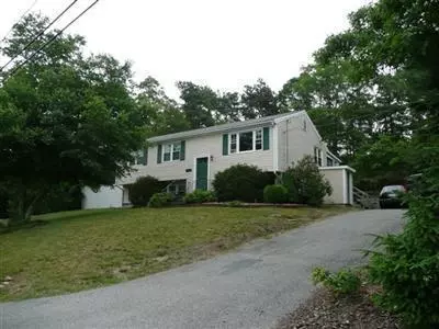 102 Valley Bars Rd, Bourne, MA 02532 photo 1