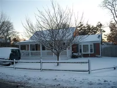 29 Old Town Rd, Hyannis, MA 02601 photo 2