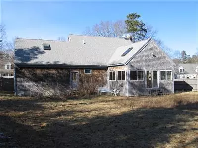 9 Spinnaker Dr, Mashpee, MA 02649 photo 2
