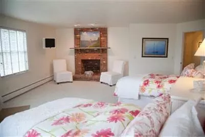 50 Overlea Rd, Hyannis Port, MA 02647 photo 12
