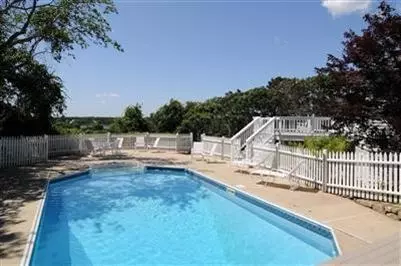 50 Overlea Rd, Hyannis Port, MA 02647 photo 2