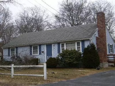 106 Arrowhead Rd, Hyannis, MA 02601 photo 1