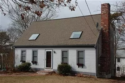 14 Huron Ave, Mashpee, MA 02649 photo 1