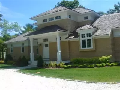 223 Dunrobin Rd, Mashpee, MA 02649 photo 1