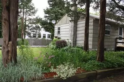 6 Benedict Rd, Bourne, MA 02532 photo 1