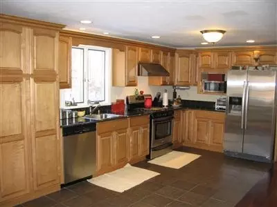 8 Redberry Ln, Marstons Mills, MA 02648 photo 6
