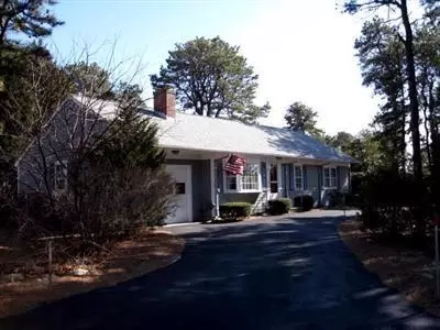 30 Joan Rd, Centerville, MA 02632 photo 2