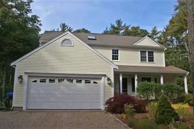 77 Eisenhower Dr, Cotuit, MA 02635 photo 11