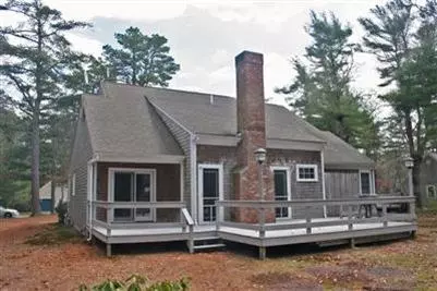 77 Eisenhower Dr, Cotuit, MA 02635 photo 12