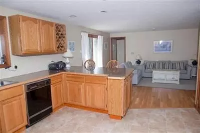142 Ralyn Rd, Cotuit, MA 02635 photo 9