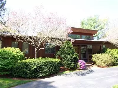 491 Huckins Neck Rd, Centerville, MA 02632 photo 2